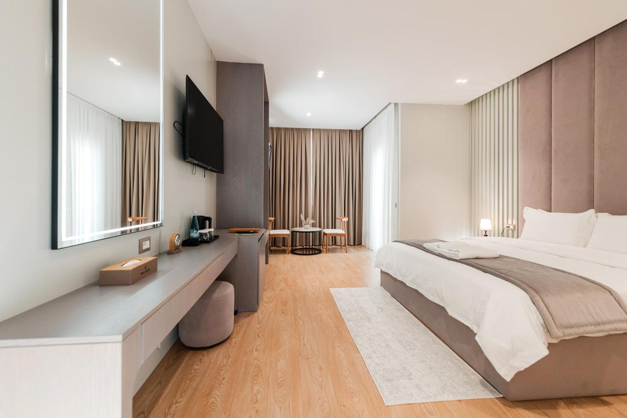 Troci Hotel Kamez Bagian luar foto