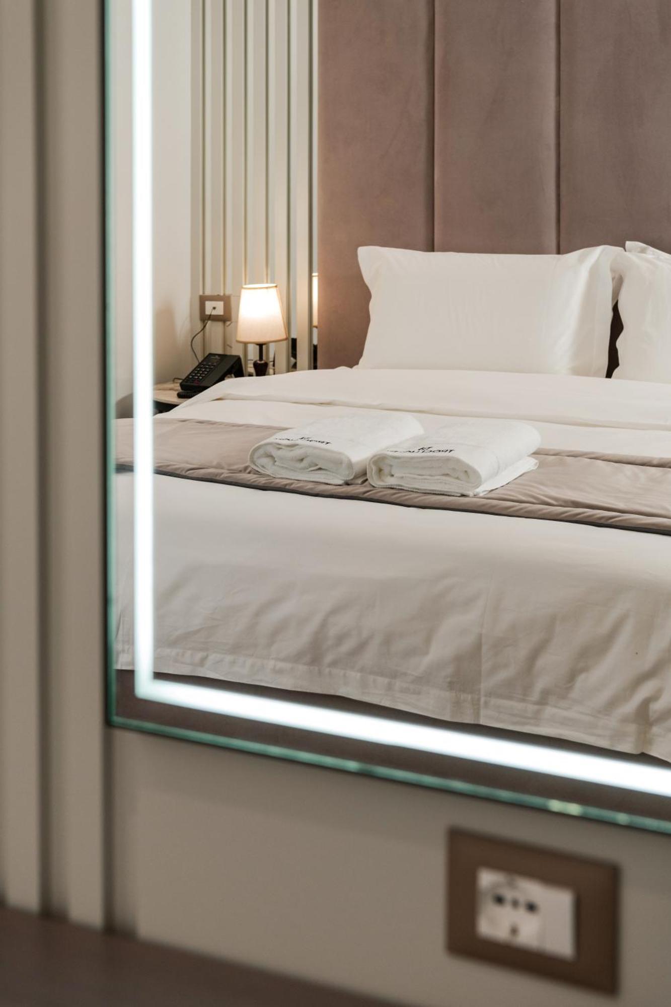 Troci Hotel Kamez Bagian luar foto