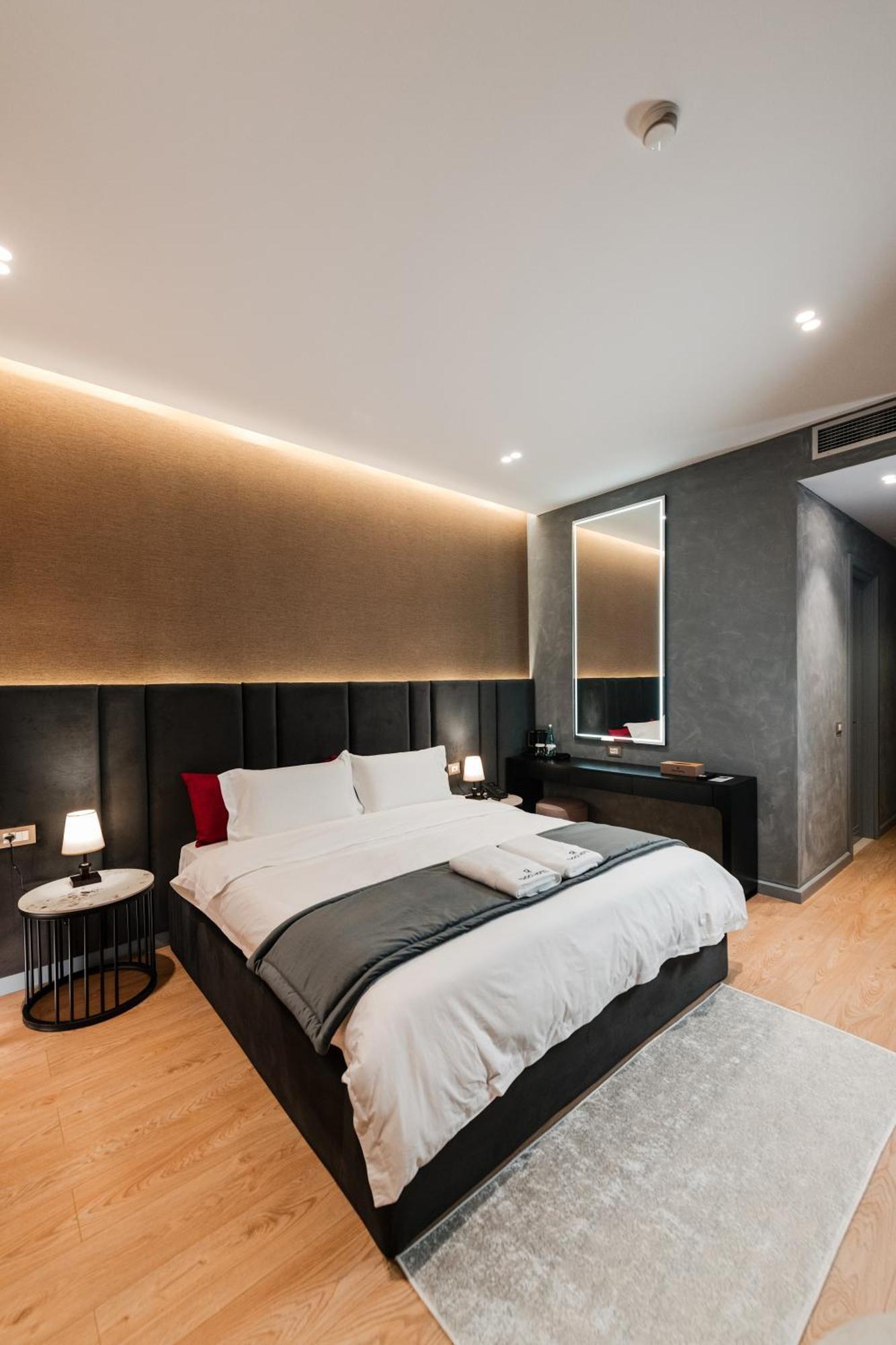 Troci Hotel Kamez Bagian luar foto