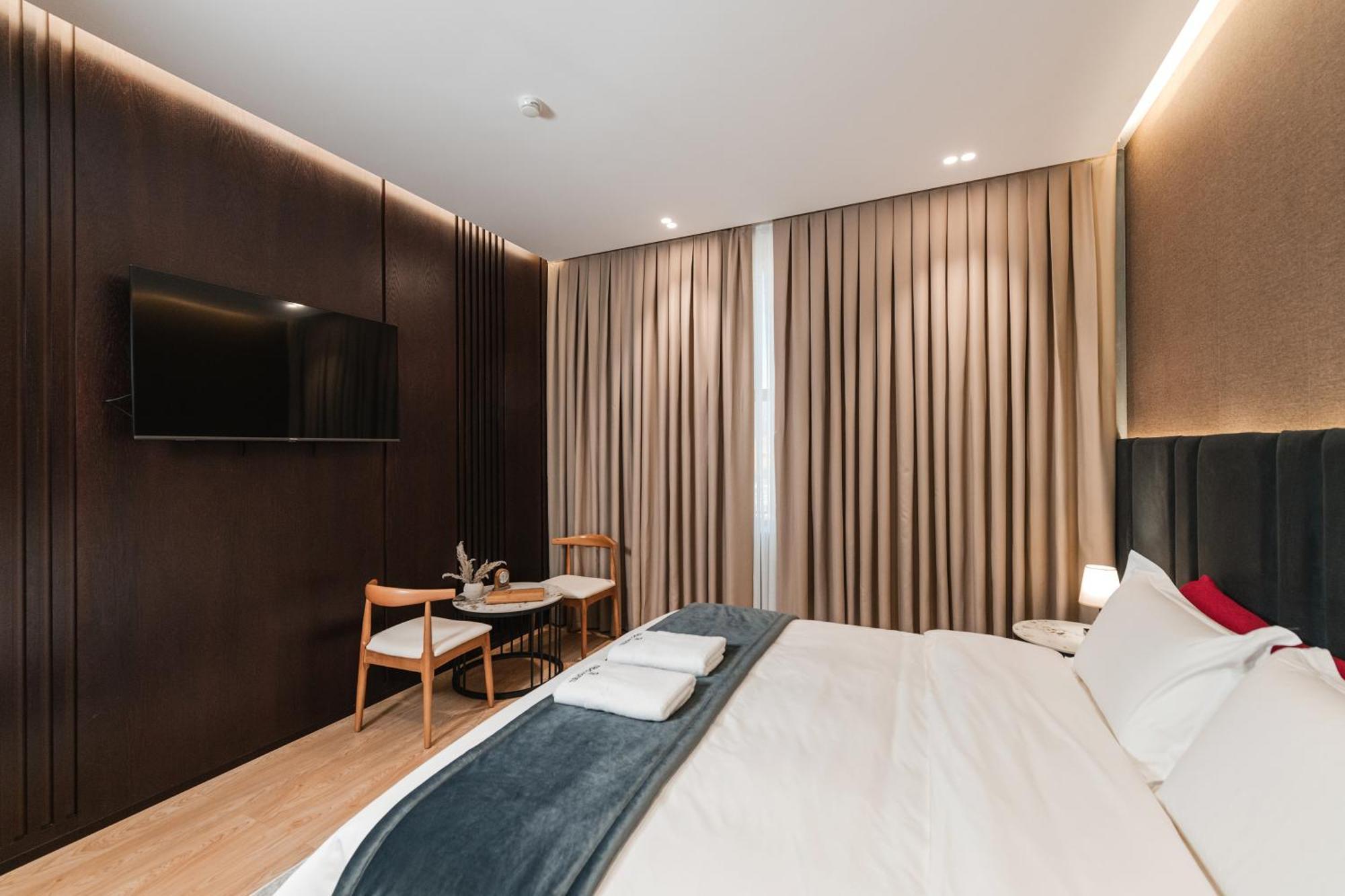 Troci Hotel Kamez Bagian luar foto